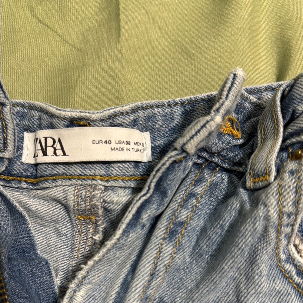 Zara Distressed Blue Denim Shorts - Picture 4 of 6